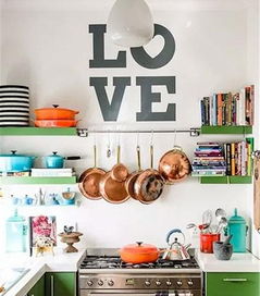 收納用品墻面超值利用打造收納廚房效果圖